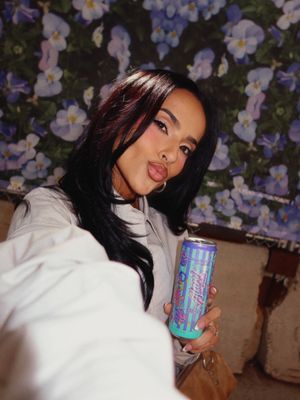 Image post by @iambeckyg on Instagram