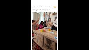Video post by @explodingkittensinc on YouTube