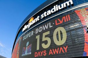 Image post by @lvsuperbowlhc on Instagram