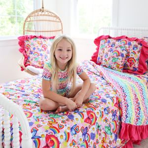 Image post by @poshpeanut on Instagram