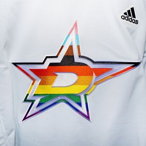 Image post by @dallasstars on Instagram