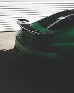 Image post by @race.service on Instagram