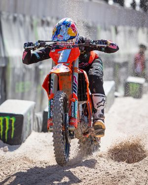 Image post by @racerxonline on Instagram