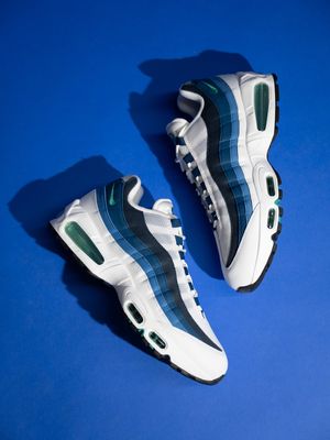 Image post by @solefly on Instagram