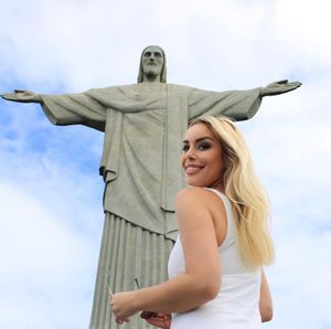 Image post by @brittmchenry on Instagram