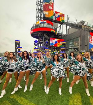 Image post by @eaglescheer on Instagram