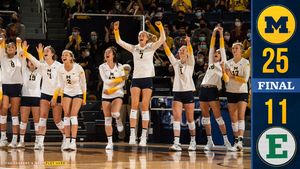 Image post by @umichvball on Twitter