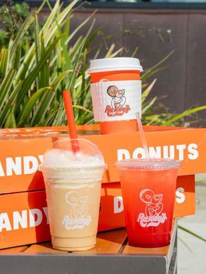 Image post by @randysdonuts on Instagram