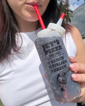 Image post by @jetspizza on Instagram