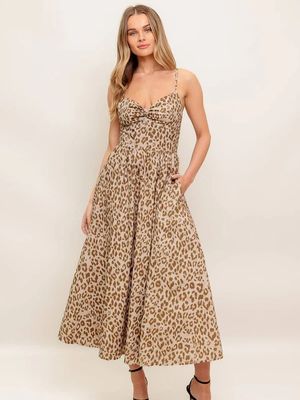 Image post by @juliesboutique on Instagram