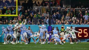 Image post by @holidaybowl on Twitter