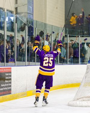 Image post by @wluathletics on Instagram