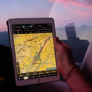 Image post by @foreflight on Instagram