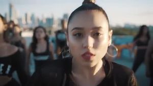 Video post by @nicollethinks on Instagram