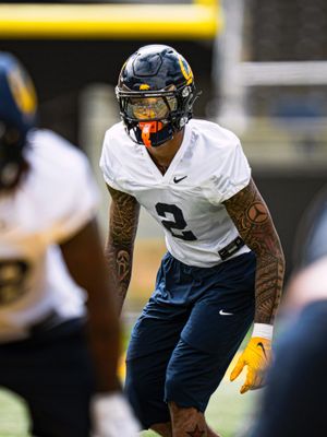 Image post by @cal_football on Instagram