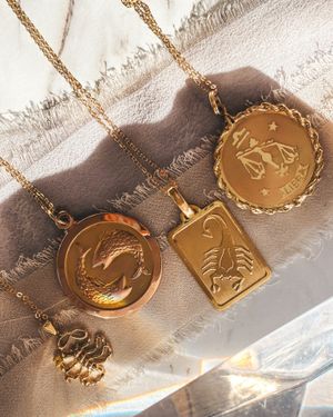 Image post by @maejeanvintage on Instagram