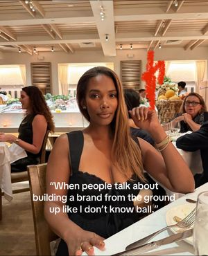 Video post by @thelipbar on TikTok