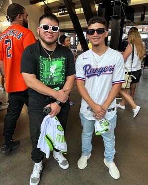 Image post by @castrrojr on Instagram