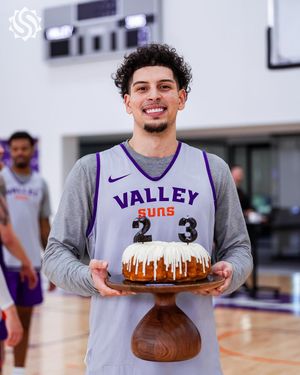 Image post by @gleaguesuns on Instagram