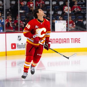 Image post by @NHLFlames on Twitter/X