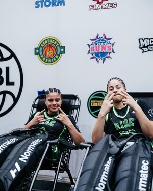 Image post by @nikegirlseybl on Instagram