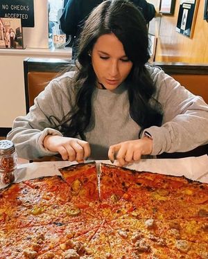 Image post by @sallysapizza on Instagram