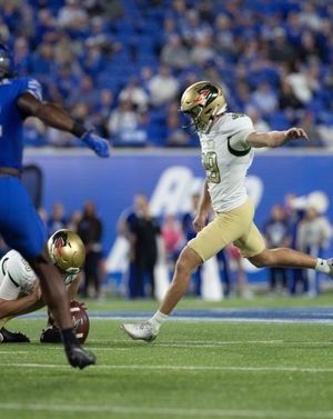 Image post by @uab_fb on Instagram