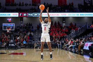 Image post by @sgdoesit on Instagram