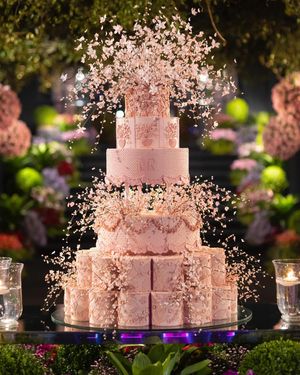 Image post by @rr_cakedesigners on Instagram