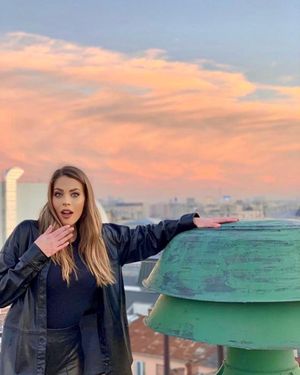 Image post by @roxananemes on Instagram