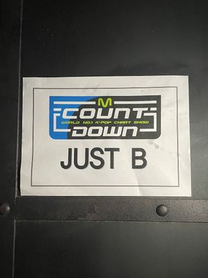 Image post by @JUSTB_Official on Twitter