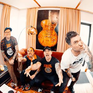 Image post by @rocksound on Instagram