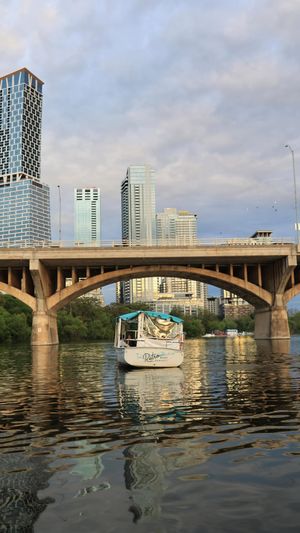 Video post by @retroboatrentalsatx on Facebook