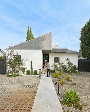 Image post by @dwellmagazine on Instagram