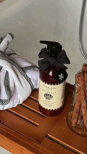 Video post by @jomalonelondon on TikTok