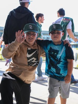 Image post by @greatlakesloons on Instagram