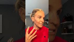 Video post by @shop.with.caroline on YouTube