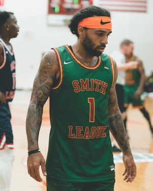 Image post by @thesmithleague on Instagram