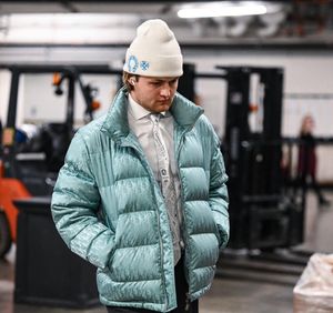 Image post by @stylenhl on Instagram