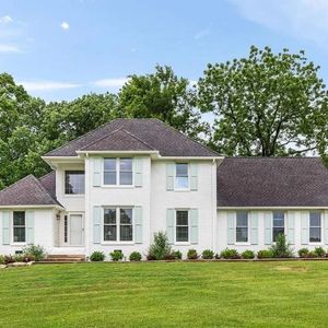 Image post by @MaggieOdleRealtor on Facebook