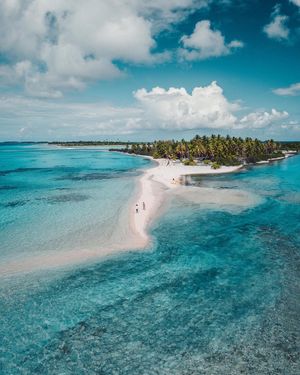 Image post by @droneartgallery on Instagram
