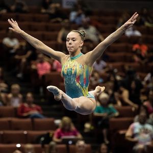 Image post by @usagym on Instagram