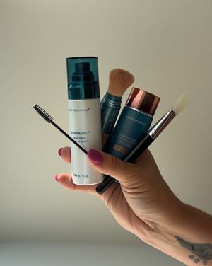 Image post by @colorescience on Instagram