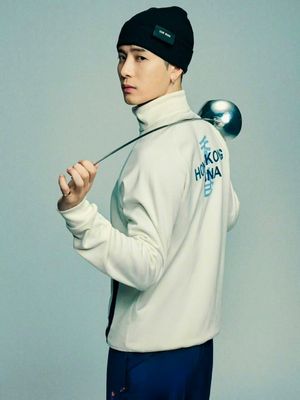 Image post by @ellemenhk on Instagram