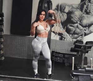 Image post by @figen.sahin_ifbbpro on Instagram