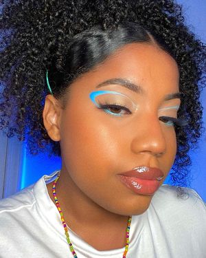 Image post by @tyrajanea on Instagram