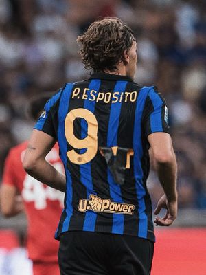Image post by @football__hqs on Instagram