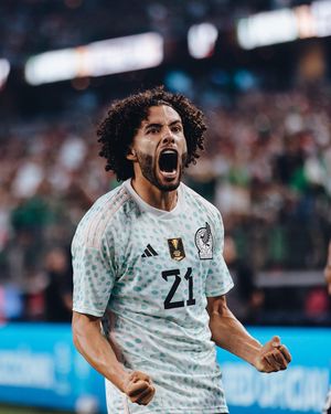 Image post by @elisachavezphotography on Instagram