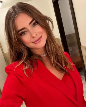 Image post by @lasunspraytan on Instagram