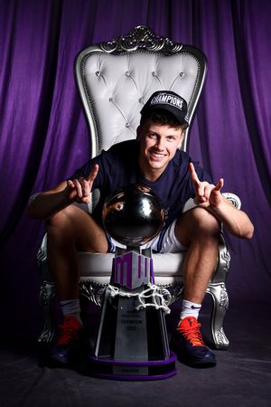 Image post by @MountainWest on Twitter